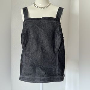 Cute summer blouse by Avenue Blues. NWT. I believe it’s black w/blue thread.